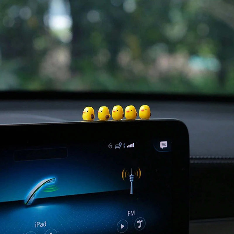 5PC Car Interior Decoration Accessories, Cute Female Cartoon Figurines, Rear Mirror, Air Outlet, Mini Yellow Chicken